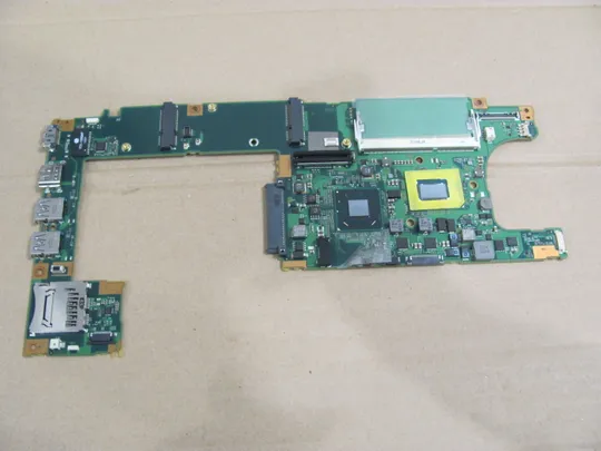 661-33 материнська плата РОБОЧА  CP567110-Z4 SR0XL I5-3337U  для FUJITSU LIFEBOOK U772 оригінал Ціна