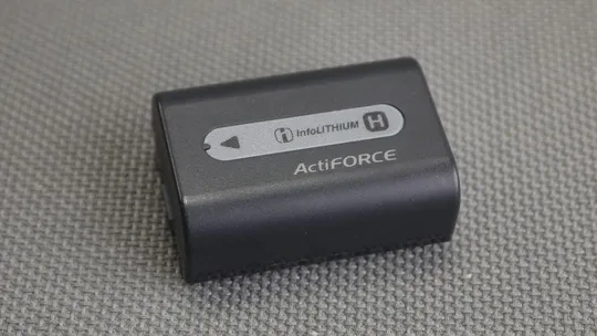 оригинальная Li-ion аккумуляторная батарея Sony NP-FH50 6.8V 6.1Wh Ціна