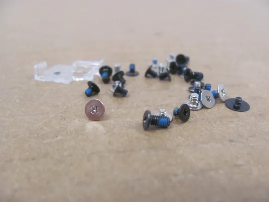 Купити номер0205-15 комплектуюче гвинти  для  Dell Inspiron 5567 5767 15R  Оригінал