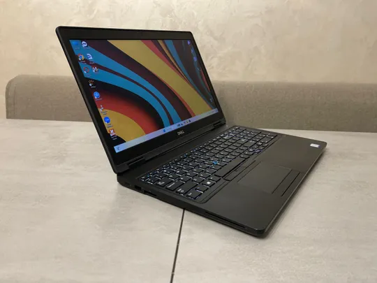 Ультрабук Dell Latitude 5590, 15,6&quot; FHD IPS, i5-8350U, 16GB DDR4, 256GB SSD З аукціону