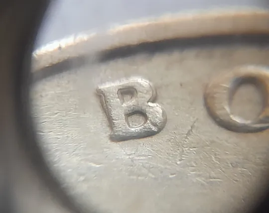 (6843) 1 гривня 2004 лишній метал навколо букв ВОЛОДИМИР ВЕЛИКИЙ (1 гривна 2004 брак сминание) Ціна