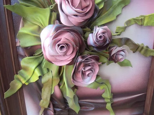 Картина из кожи Цветы розы кожа в раме 51 х 86,5 см, без рамы 40,5 х 55,5 см №3226 Характеристики