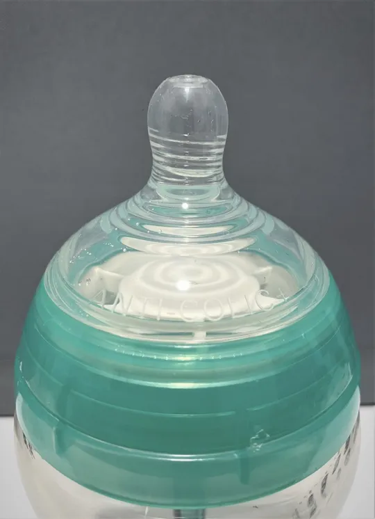 Пляшечка Tommee Tippee Anti-Colic (260 ml) Де купити