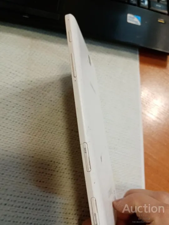 Samsung Galaxy Tab 4 7.0 SM-T235 задняя крышка с кнопками З аукціону