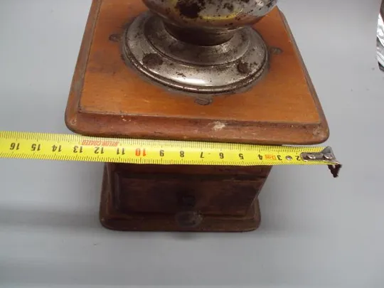 Кофемолка Zassenhaus r.z. fabrik-marks Qualitatsware винтаж высота 23-23,5 см №13239 Продаж