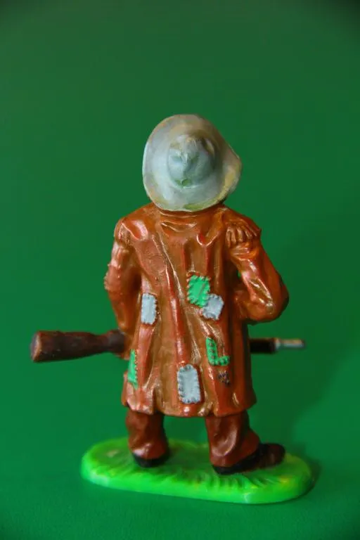 Купити ТРАПЕР СЕМ ХОВКІНС № 7532 траппер ELASTOLIN 70мм ФРГ