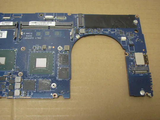 номер0944-9 материнська плата Mainboard Материнка Основна плата Системна плата Плата системи Laptop motherboard мамка ноутбучна плата AAM00 LA-C361P  SR2FU i7-6820HQ для  Dell Precision 5510, XPS 15 9550  оригінал Продаж