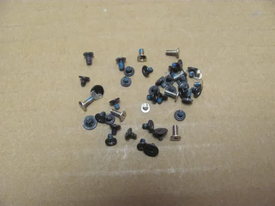 номер0945-4 комплектуюче гвинти для MSI GP73 GP73M MS-17C5 MS-17C6  8RE 8RFоригінал Ціна