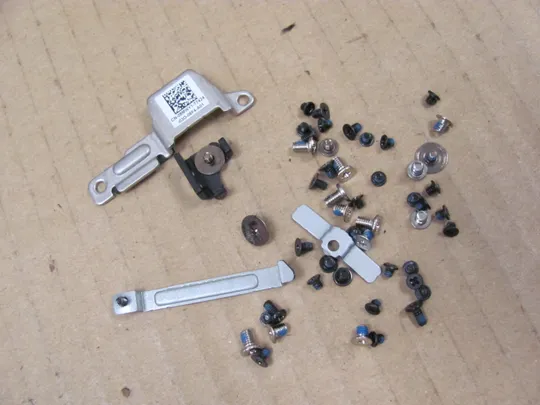 697-17 комплектуюче гвинти для Dell Latitude 5310 E5310  оригінал Продаж