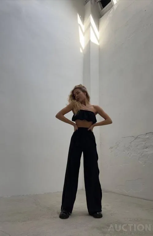 Жіночий костюм двійка спідниця-брюки та топ колір чорний Ціна