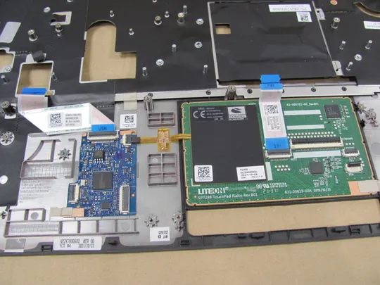 717-6 Кришка панель палмрест тачпад AP2V7000502  для Dell Precision 7550 M7550  7560 оригінал в Україні