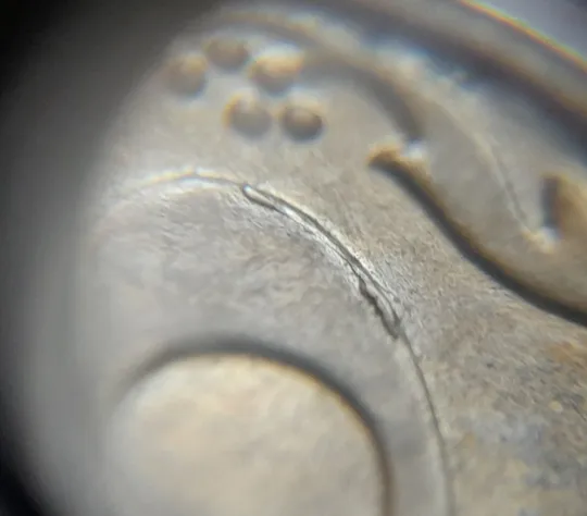 (6824) 10 копійок 2013 гарні викрошки на "0" номіналу, ступінчастий кант - 2 монети одним лотом (10 копеек 2013 брак) Де купити