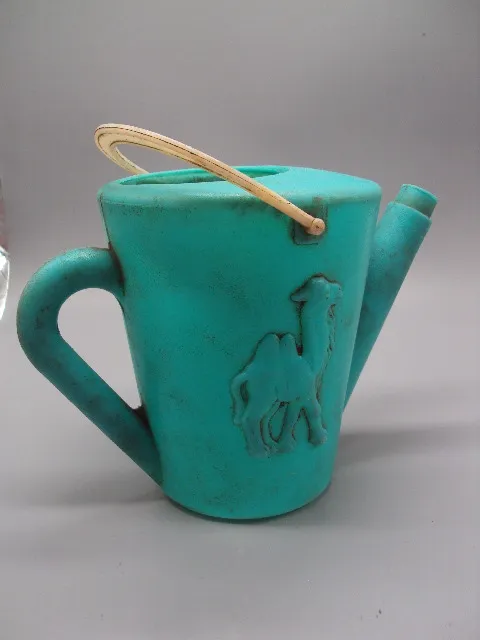 Лейка поливалка детская поливальник верблюд пластик ссср высота 16 см, диаметр 13,2 см №15632 Недорого