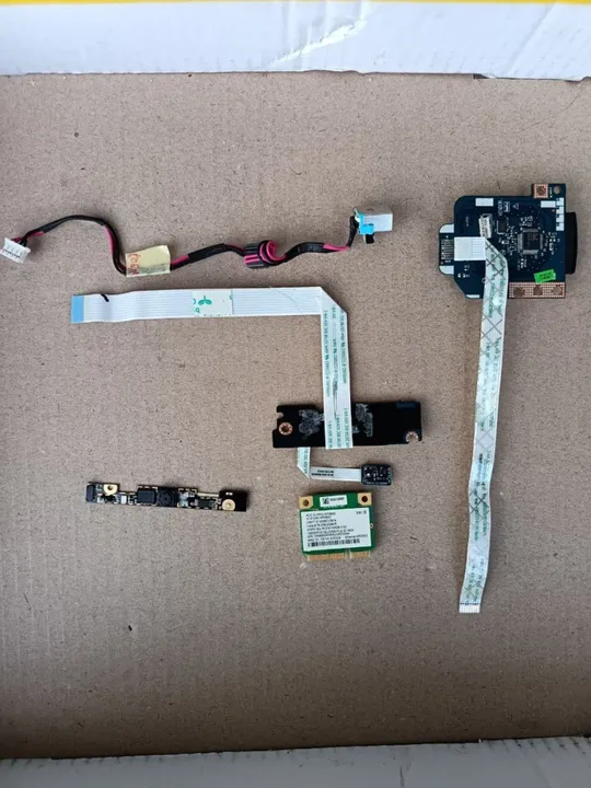 Купити Шлейфи та додаткові плати з ноутбука Packard Bell NEW90