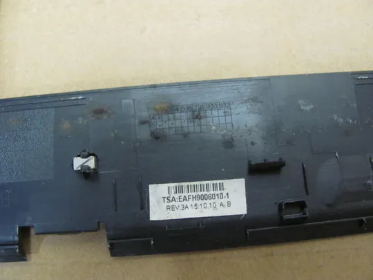 номер0967-22  рамка матриці matrix frame Окантовка дисплея Рамка екрана Корпус рамка матриці EAFH9006010 43FH9LBJT10 для Fujitsu LifeBook A557 A357  оригінал Де купити