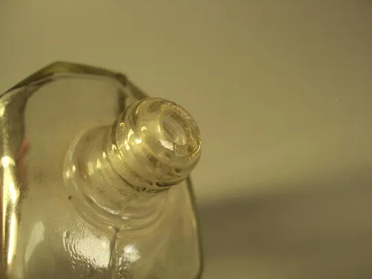 Бутылка флакон бутылочка одеколон стекло высота 10,2 см №11268 Де купити