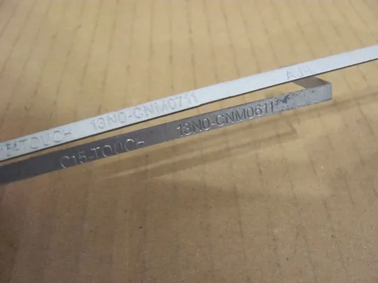 493-7 кріплення з петлями 13N0-CNM0611 для MEDION E6240T оригінал Де купити