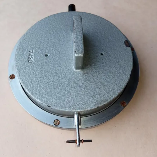 Индикатор 1ИЧТ часового типа к стационарному твердомеру по Роквеллу Де купити