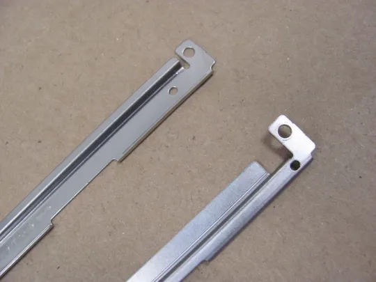 Купити номер0630-7  комплектуюче кріплення матриці EC1DI000500 для Dell Precision 7510 7520 P53F оригінал