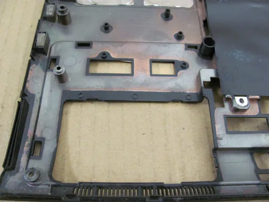 номер0326-18 Кришка дно піддон корпуса Нижний корпус (дно) для ноутбука Низ дно поддон Нижняя часть BA75-02946A для SAMSUNG NP600 NP600B5B4 оригінал Недорого