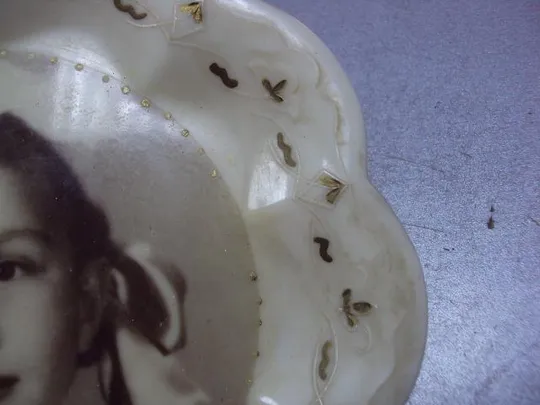 Тарелка пластик портрет девочки КПЗ МХП ТХП пластмасс диаметр 20 см №10772 Де купити