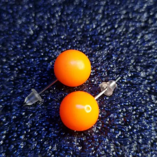 Блискучі перлинні сережки-гвоздики З аукціону