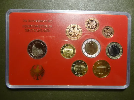 Комплект євромонет Німеччини 2011 J (повний комплект+ ювілейна) UNC Ціна