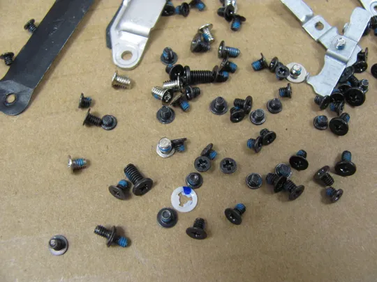 755-6 комплектуюче гвинти  для  Dell Latitude 5530 E5530 5531 Precision 3570 3571 M3570 оригінал Де купити