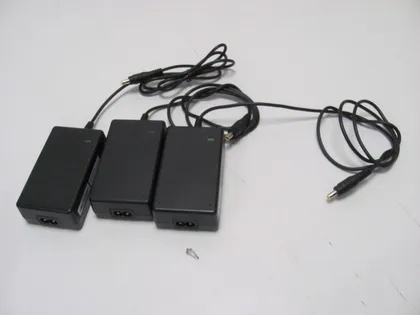 фото, 0830 адаптер живлення  DONG YANG DY1233EIEU 12V 3.33A 3 шт НІМЕЧЧИНА