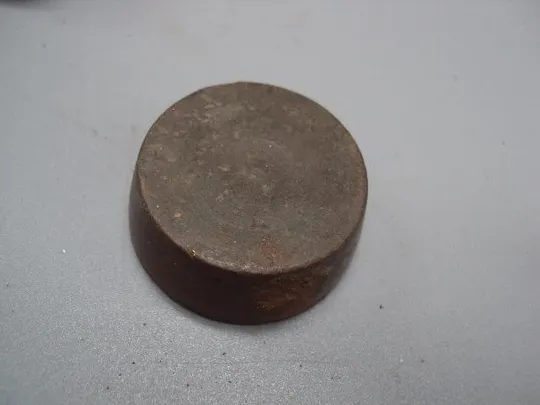 Футляр коробочка для гири бронза чехол для гирьки высота 4,2 см №13503 Де купити