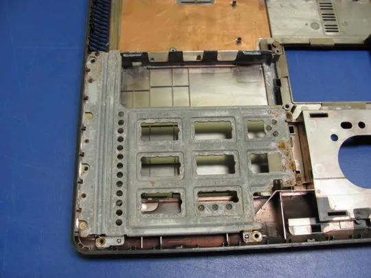 №325-16 Кришка (дно, корито, піддон) корпуса 13N0-KNA0E11 для ASUS X73S оригінал Інтернет-аукціон