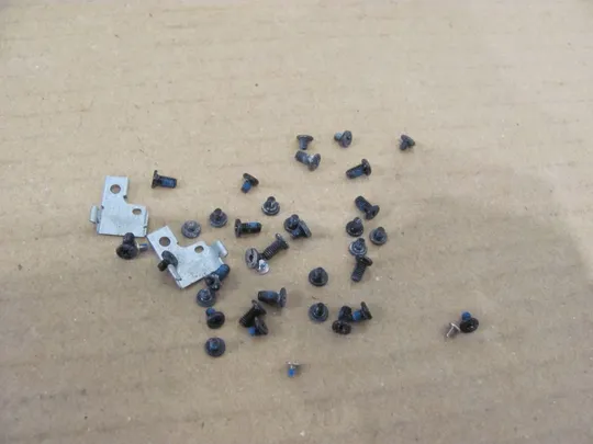 номер0032-11 комплектуюче гвинти для Dell VOSTRO V131 оригінал Ціна