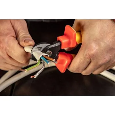 Кабелерез Neo Tools диэлектрический, 160 мм, 1000V, CrV (01-233) Де купити