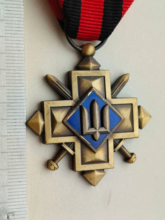 Почесний нагрудний знак Головнокомандувача Збройних Сил України «Золотий хрест» Ціна