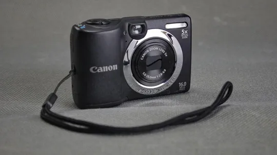 Цифровой фотоаппарат Canon Power Shot A1400 HD 16Mpix + 5.0-25.0mm\2.8-6.9 Canon lens x5 Вживане Ціна