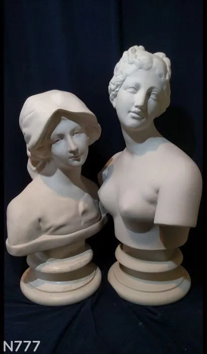 Гіпсовий жіночий бюст Пастушка З аукціону