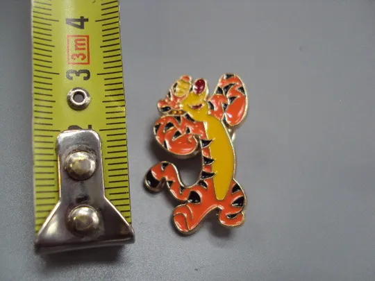 Купити Значок пін мультфільм Пригоди Вінні Пуха Disney Тигруля Тигра Дісней знак брошка №18475