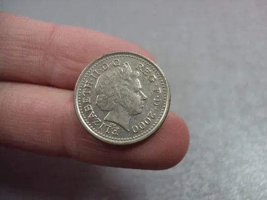 монета великобритания 5 пенсов 2000 №9608 З аукціону
