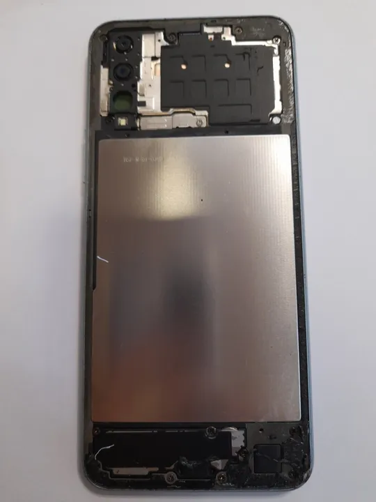 Vivo Y11s V2028 3  32GB середина корпуса З аукціону