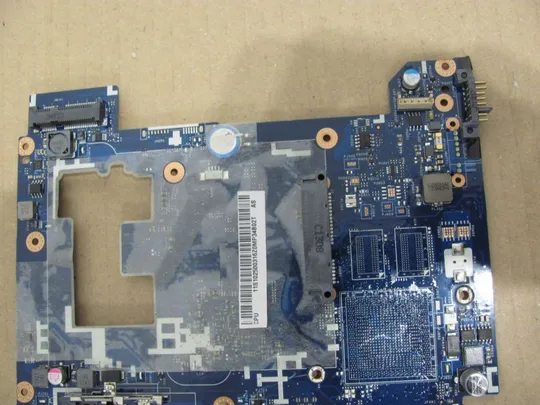 547-9 материнська плата РОБОЧА QAWGH LA-8611P для Lenovo G585, N585, P585 оригінал Характеристики