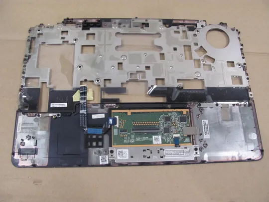 Купити 647-6 Кришка панель палмрест тачпад AP0VM000520  для Dell Latitude E7240  оригінал