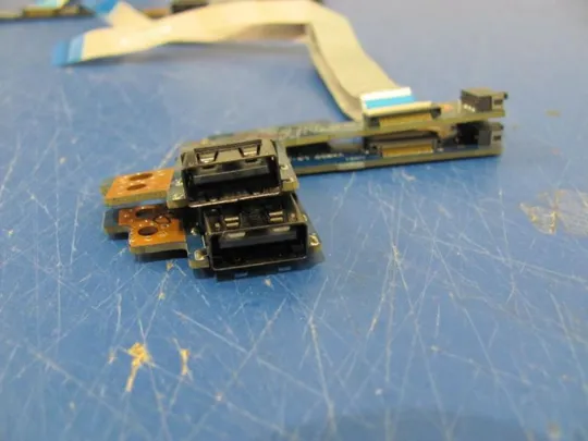 №145-21 USB плата LS-A102P NBX0001H300 для DELL LATITUDE E5540 оригінал Інтернет-аукціон