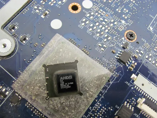 547-9 материнська плата РОБОЧА QAWGH LA-8611P для Lenovo G585, N585, P585 оригінал Продаж