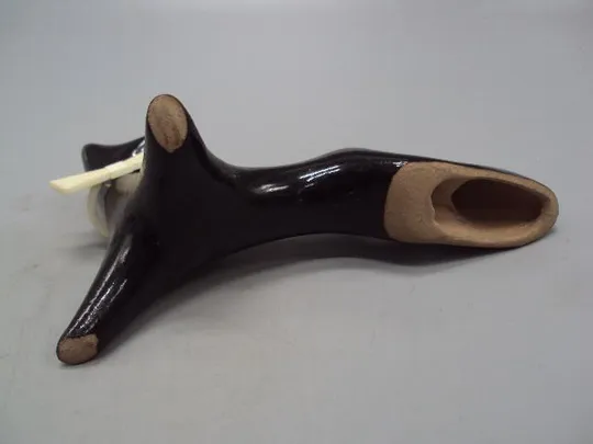 Фигура керамика черный кот статуэтка котик с бантом кошка с бантиком винтаж размер 8,4 х 14,4 см №47 З аукціону