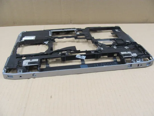 705-15 Кришка (дно, корито, піддон) корпуса 0FGYXK для Dell Latitude E6530 оригінал На торгах