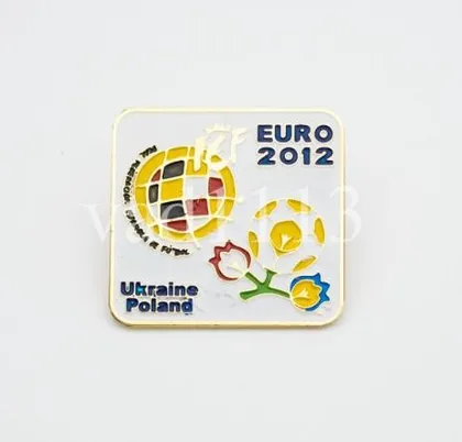 фото, Футбол - значок из серии  "ЕВРО 2012" участник - Испания
