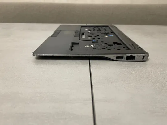 Dell Latitude e6430u: корпус, топкейс, верхня частина корпусу, кришка клавіатури, Palmrest ,сервісна кришка та ін Де купити