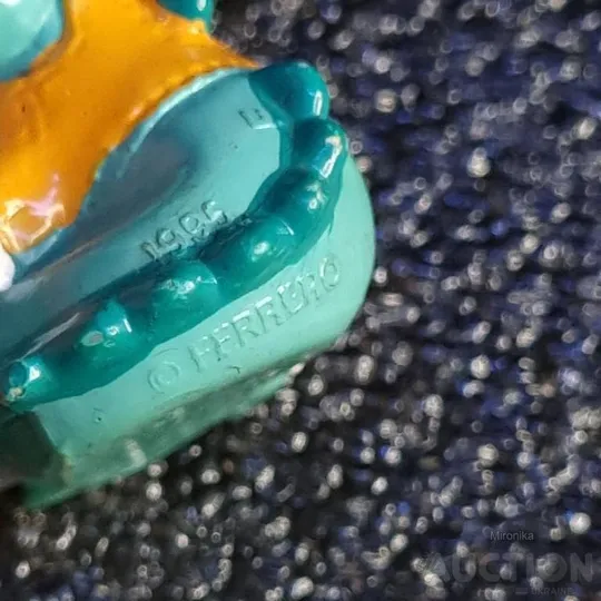 Фігурка Динозавр-будівельник з Кіндер Сюрприз (Ферреро), 1995 рік. З аукціону