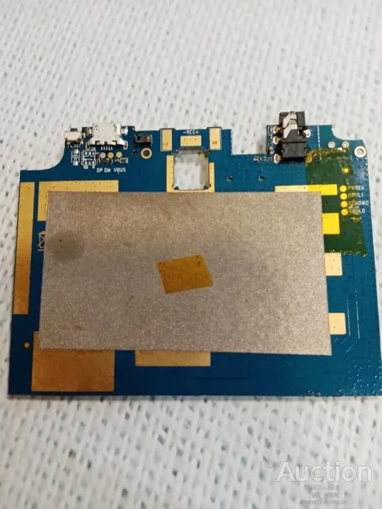 Купити Bravis NB85 системная материнская плата elink E8010 v1