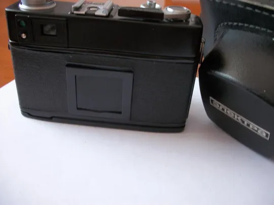 Фотоаппарат Электра-112[Футляр] в такой сохранности нет-и проверен с батарейками [поставлены] З аукціону